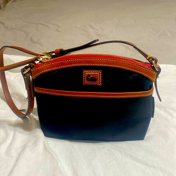 Dooney & Bourke Handbags - Dooney & Bourke Nylon Crossbody